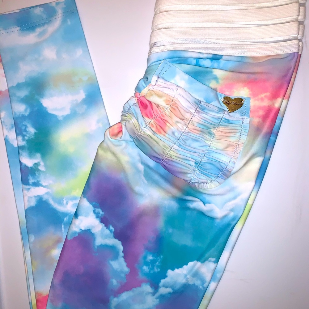 Cute booty lounge Pastel Cloud scrunch Booty leggings small